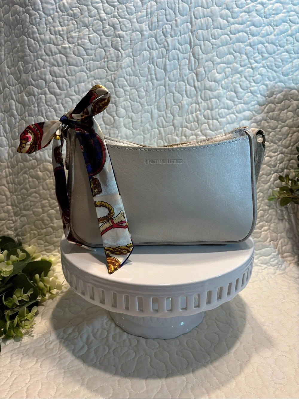 Portland Leather Ivory Shoulder Bag - Picture 1 of 5
